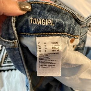 American Eagle Tomgirl Jeans